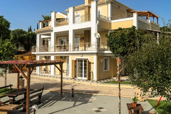 Sea View Eight-Bedroom Villa for Sale in Argostoli, Kefalonia — photo 2