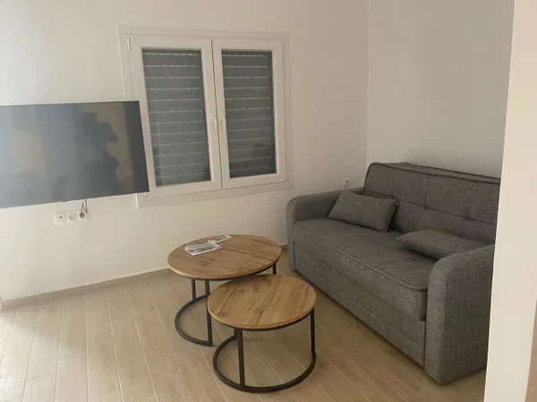 53 m² Renovated Two-Bedroom Apartment for Sale in Zografou, Athens Center — photo 3