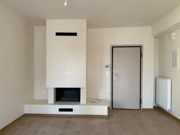 76 m² Renovated Two-Bedroom Apartment for Sale in Glyfada, Athens Southern suburbs — photo 3