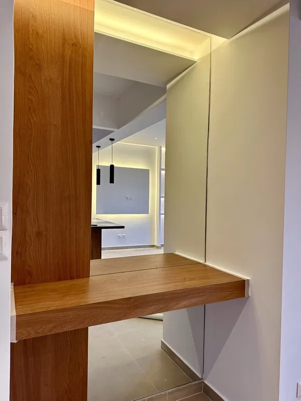 71 m² Two-Bedroom Renovated Apartment for Sale in Voula, Athens Southern suburbs — photo 4
