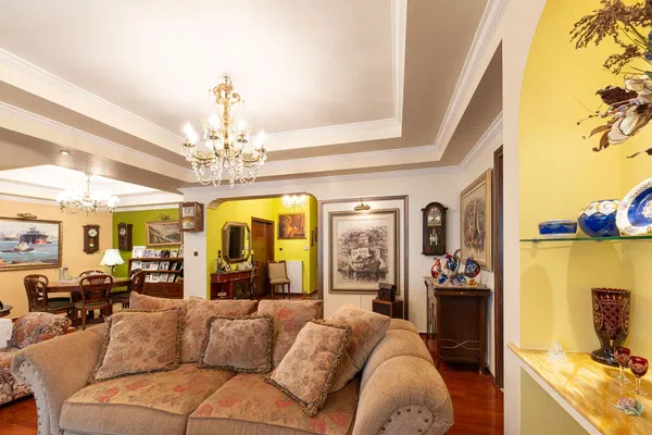 211 m² Three-Bedroom Renovated Apartment for Sale in Glyfada, Athens Southern suburbs — photo 5