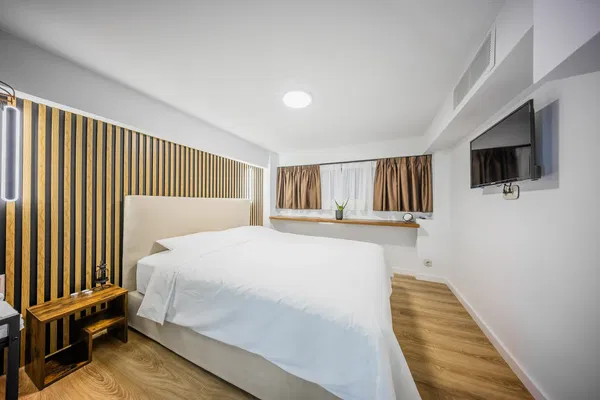 49 m² Renovated One-Bedroom Apartment for Sale in Neos Kosmos, Athens Center — photo 4