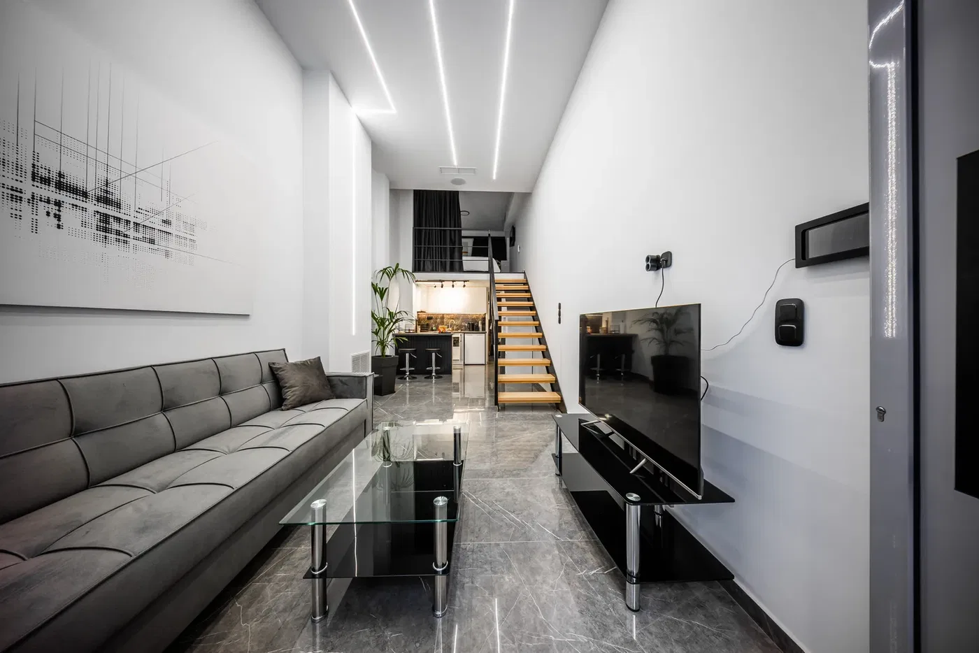 51 m² One-Bedroom Renovated Apartment for Sale in Neos Kosmos, Athens Center