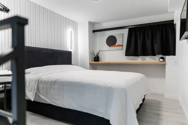 51 m² One-Bedroom Renovated Apartment for Sale in Neos Kosmos, Athens Center — photo 5