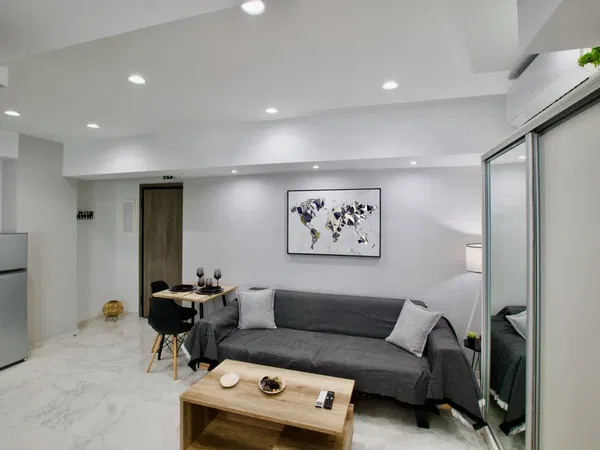 90 m² Renovated Two-Bedroom Apartment for Sale in Neos Kosmos, Athens Center