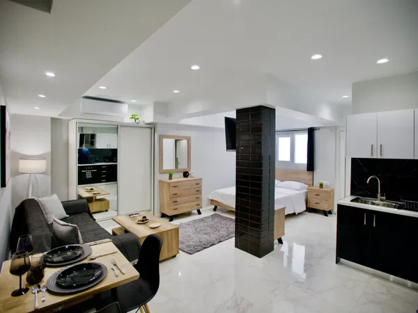 90 m² Renovated Two-Bedroom Apartment for Sale in Neos Kosmos, Athens Center — photo 3