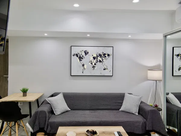 90 m² Renovated Two-Bedroom Apartment for Sale in Neos Kosmos, Athens Center — photo 2