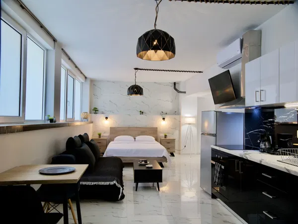 90 m² Renovated Two-Bedroom Apartment for Sale in Neos Kosmos, Athens Center — photo 5