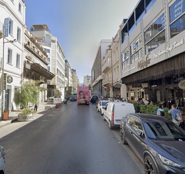 99 m² Commercial Space for Rent in Athens Historical Center, Athens Center