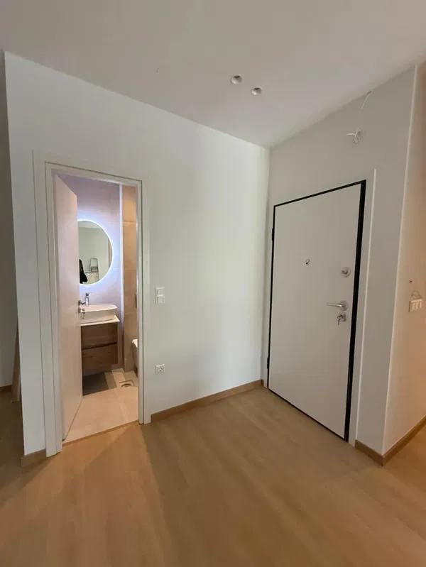 Three-Bedroom Renovated Apartment for Rent in Alimos, Athens Southern suburbs — photo 4