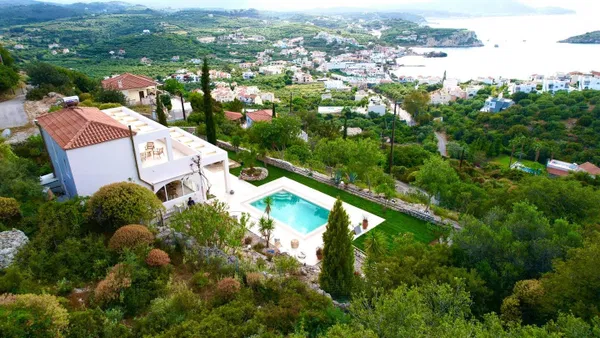 Sea-View 130 m² Villa with Three Bedrooms for Sale in Plaka Apokoronas, Apokoronas