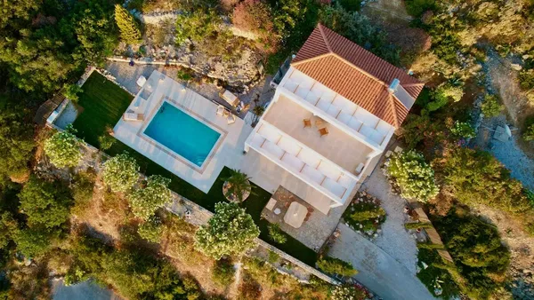 Sea-View 130 m² Villa with Three Bedrooms for Sale in Plaka Apokoronas, Apokoronas — photo 5