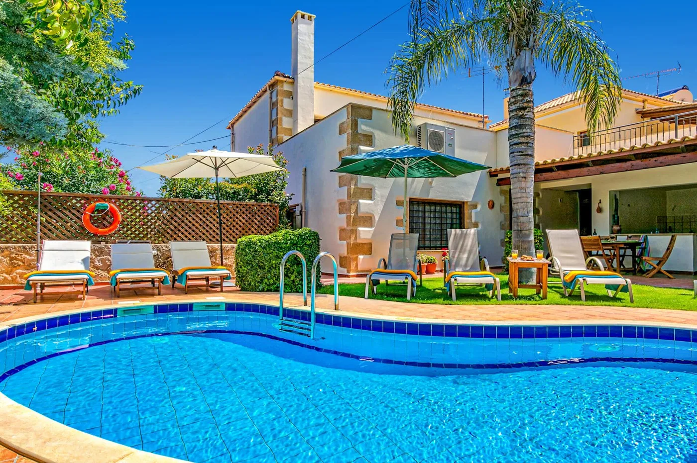 Three-Bedroom Renovated Villa for Sale in Spilia, Platanias