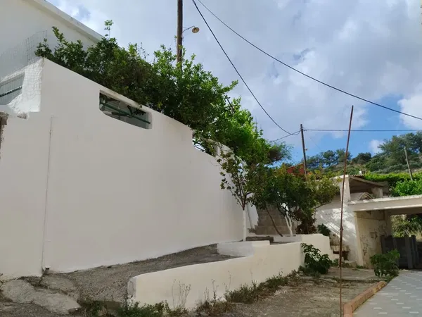 Seafront Two-Bedroom Villa for Sale in Kolymbari, Platanias — photo 3