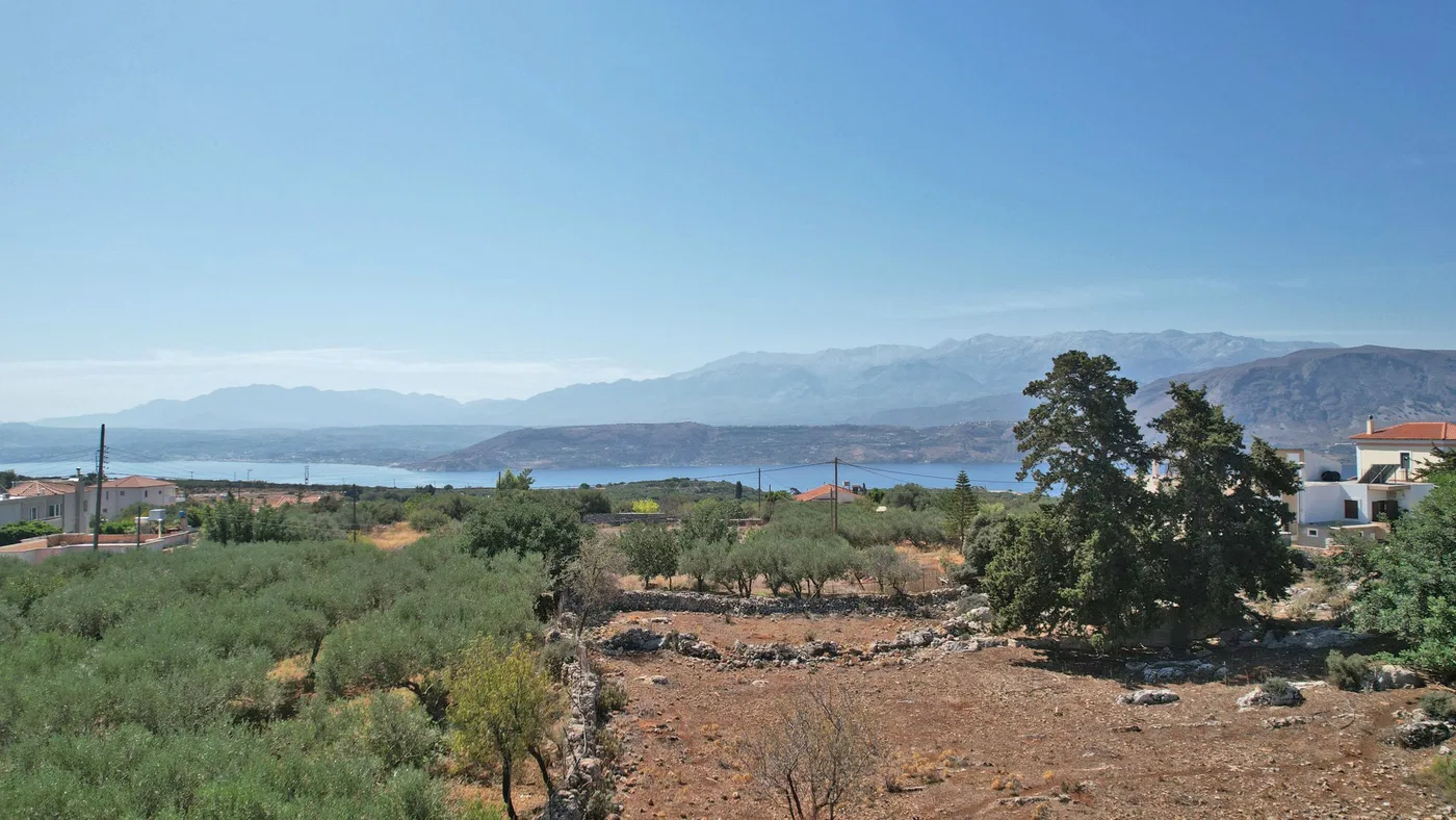 Sea-View 2,000 m² Plot for Sale in Sternes, Akrotiri