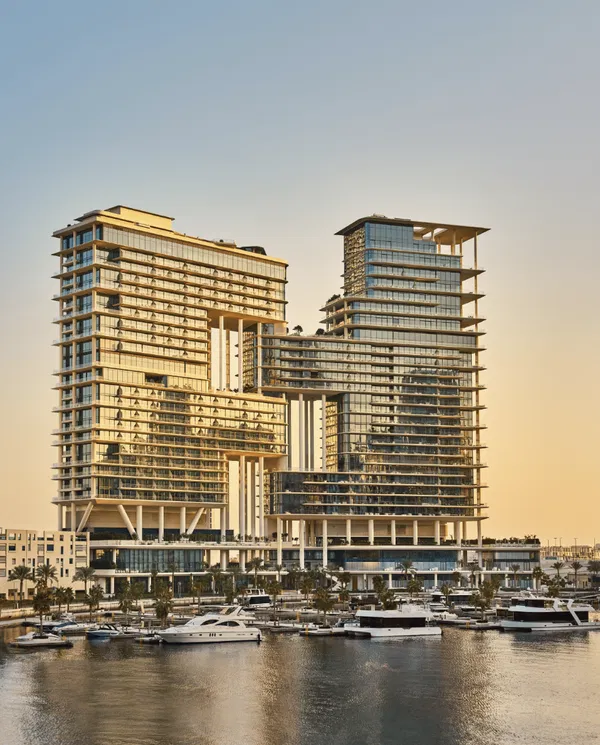 Sea-View 504 m² Apartment with Three Bedrooms for Sale in Dubai, UAE — photo 2