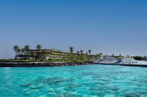 Contemporary One-Bedroom Villa for Sale in Maldives — photo 3