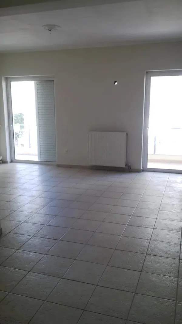 558 m² Building for Sale in Acharnes, Athens Western Suburbs — photo 3