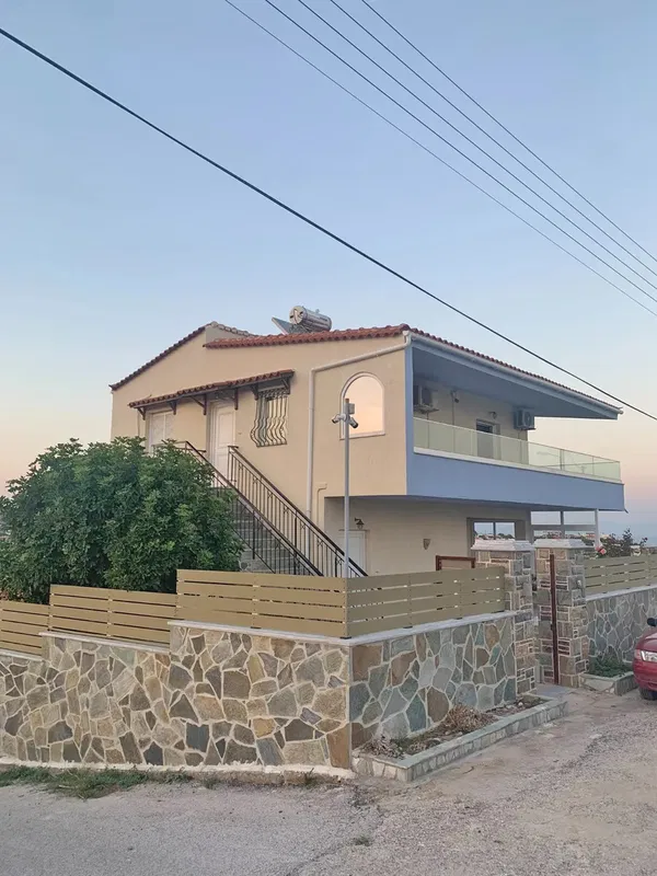 Sea-View 150 m² Villa with Four Bedrooms for Sale in Keratea, Attica