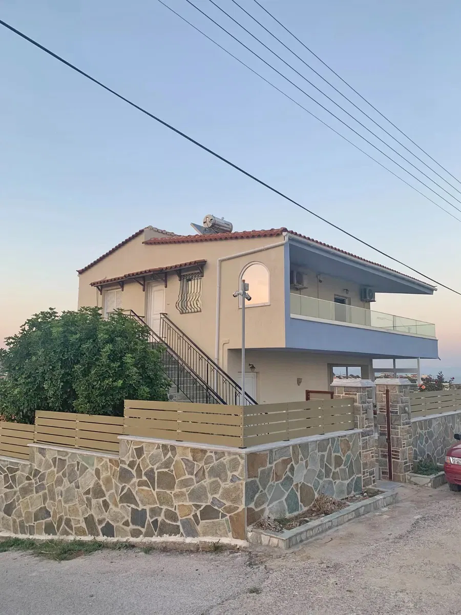 Sea-View 150 m² Villa with Four Bedrooms for Sale in Keratea, Attica