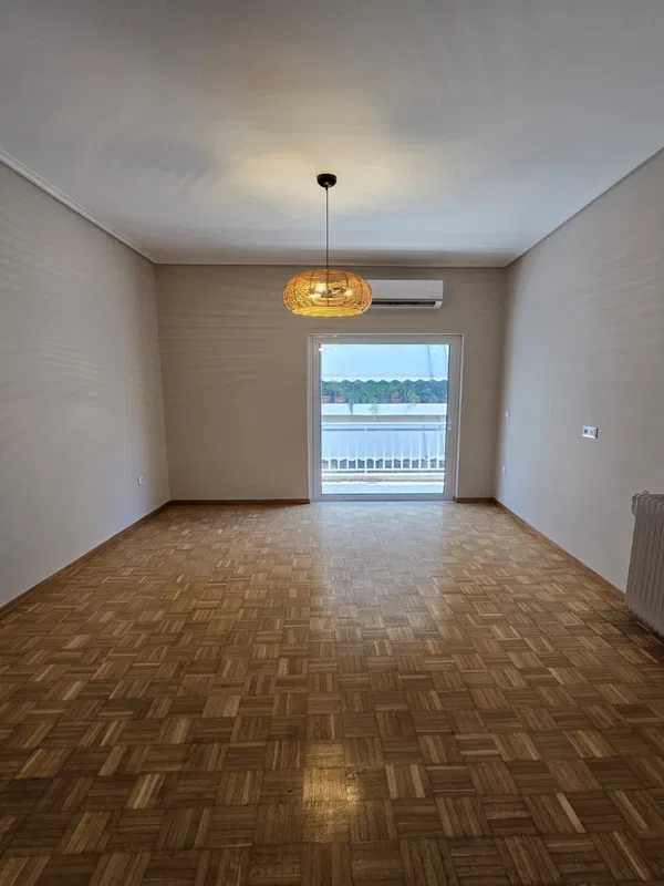 Renovated 103 m² Apartment with Three Bedrooms for Sale in Vyronas, Athens Eastern Suburbs — photo 3