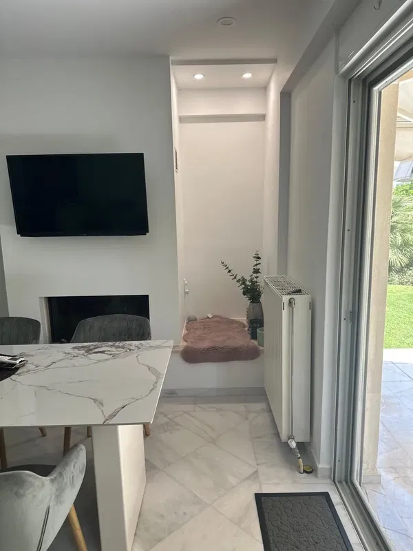 Seafront Two-Bedroom Apartment for Sale in Vari - Varkiza, Athens Southern suburbs — photo 4