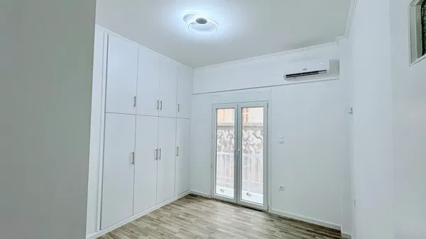 53 m² Apartment with Two Bedrooms for Sale in Center Athens, Athens Center — photo 4