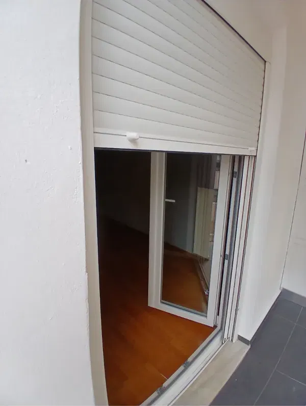 Renovated 35 m² Apartment with One Bedrooms for Sale in Center Athens, Athens Center with Balcony — photo 2