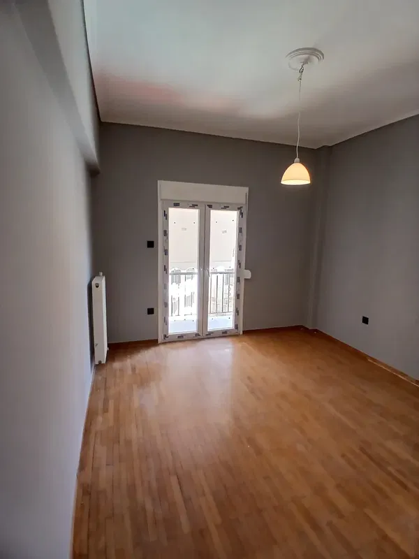 Renovated 35 m² Apartment with One Bedrooms for Sale in Center Athens, Athens Center with Balcony — photo 3