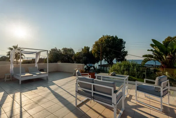 Sea View 100 m² Villa with Three Bedrooms for Sale in Nopigia, Kissamos — photo 2