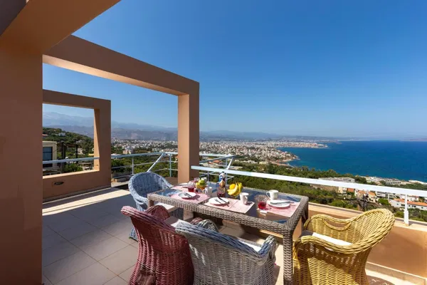 Sea View Four-Bedroom Villa for Sale in Chalepa, Chania — photo 3
