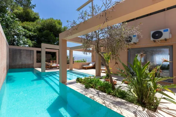 Sea View Four-Bedroom Villa for Sale in Chalepa, Chania — photo 4