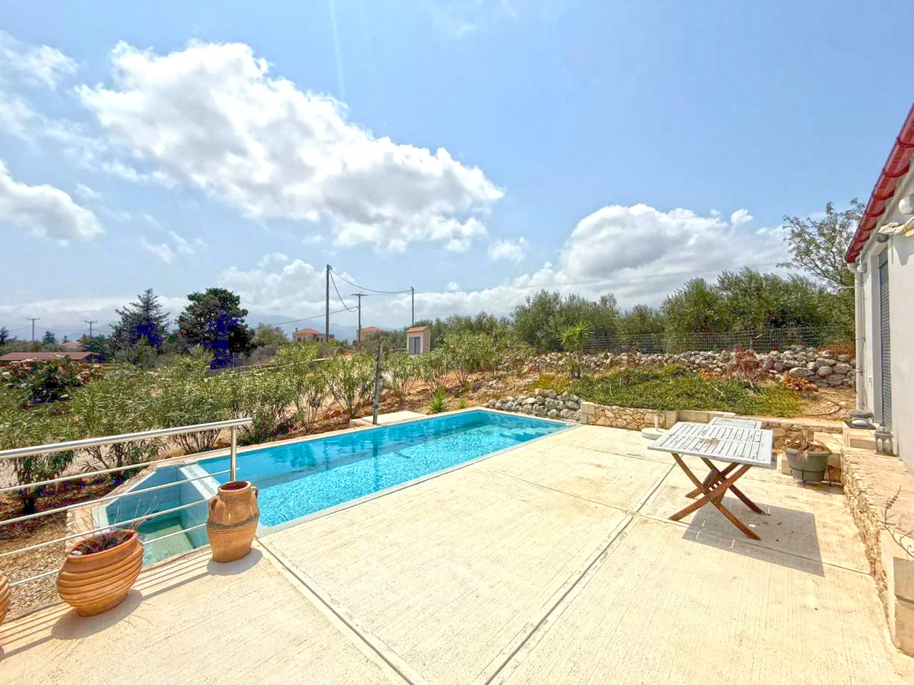 Modern 60 m² Villa with Two Bedrooms for Sale in Litsarda, Apokoronas
