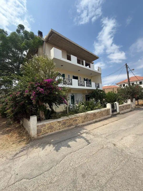 Sea-View Two-Bedroom Apartment for Sale in Kasteli Kissamos, Platanias — photo 5