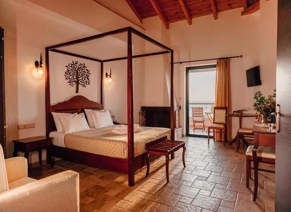 Hotel for Sale in Kalamata, Peloponnese — photo 2
