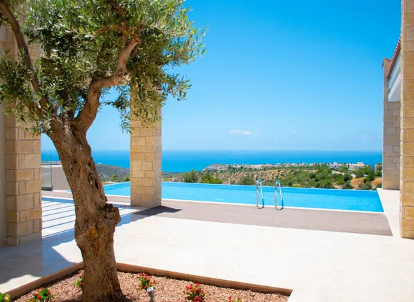 289 m² Villa with Three Bedrooms for Sale in Paphos, Cyprus — photo 4