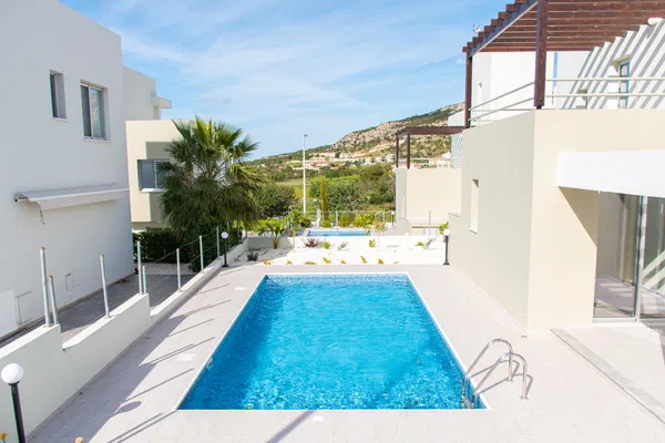 143 m² Three-Bedroom Villa for Sale in Paphos, Cyprus — photo 5