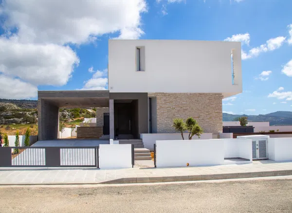 343 m² Villa with Three Bedrooms for Sale in Paphos, Cyprus