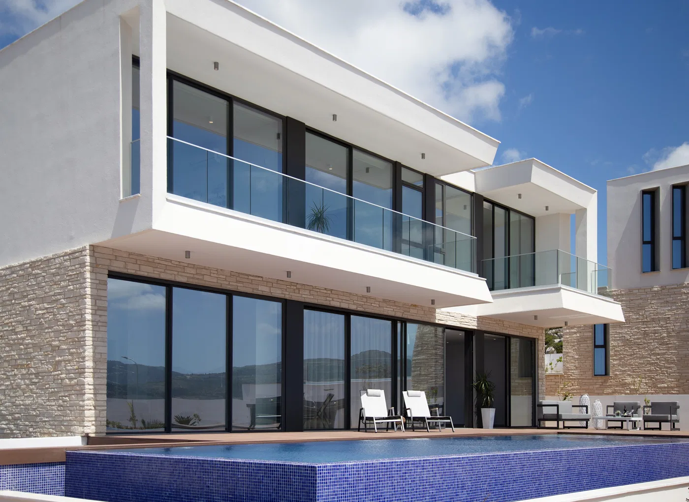 214 m² Three-Bedroom Villa for Sale in Paphos, Cyprus