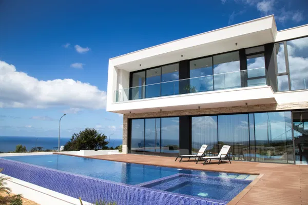 196 m² Three-Bedroom Villa for Sale in Paphos, Cyprus