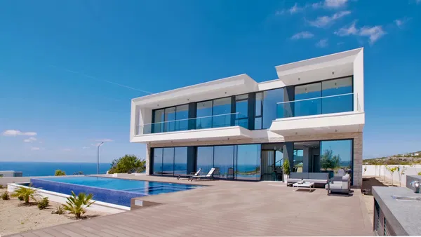 244 m² Villa with Four Bedrooms for Sale in Paphos, Cyprus — photo 3