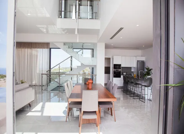 Sea View 218 m² Villa with Three Bedrooms for Sale in Paphos, Cyprus with Balcony — photo 3