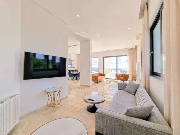 300 m² Three-Bedroom Villa for Sale in Paphos, Cyprus — photo 5