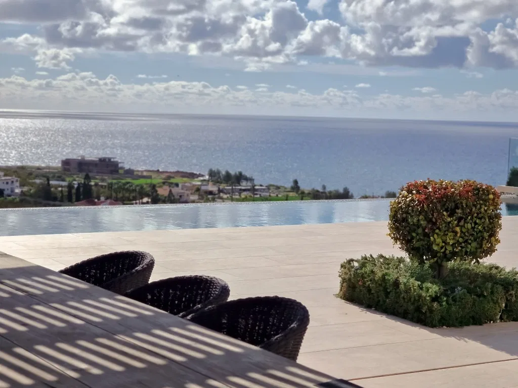 300 m² Three-Bedroom Villa for Sale in Paphos, Cyprus