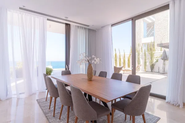 306 m² Villa with Five Bedrooms for Sale in Paphos, Cyprus — photo 4