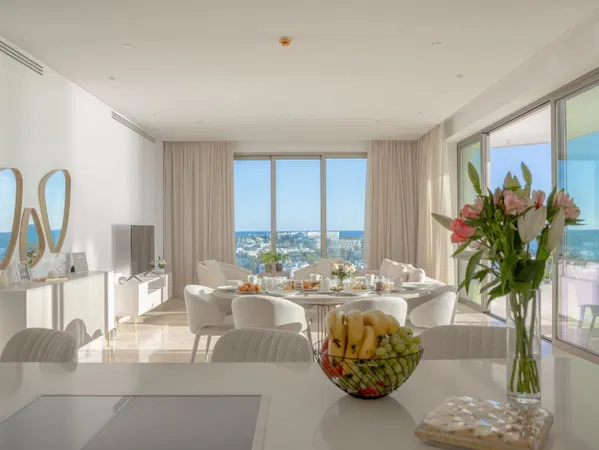 256 m² Three-Bedroom Sea View Apartment for Sale in Paphos, Cyprus — photo 4