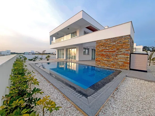 Four-Bedroom Villa for Sale in Paphos, Cyprus with Seafront — photo 2