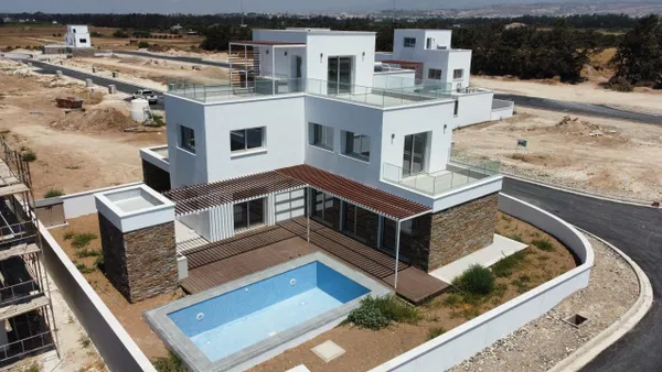 Four-Bedroom Villa for Sale in Paphos, Cyprus with Swimming pool