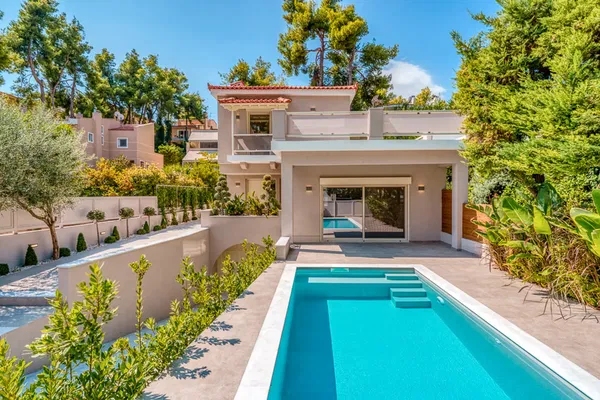 293 m² Villa with Four Bedrooms for Sale in Drosia, Athens Northern suburbs