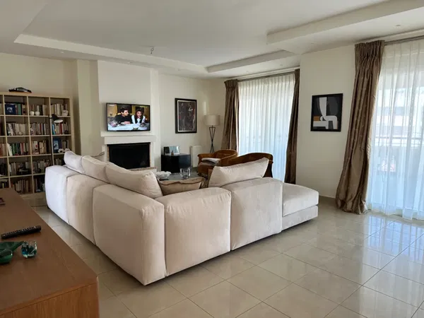 147 m² Three-Bedroom Apartment for Sale in Glyfada, Athens Southern suburbs — photo 3